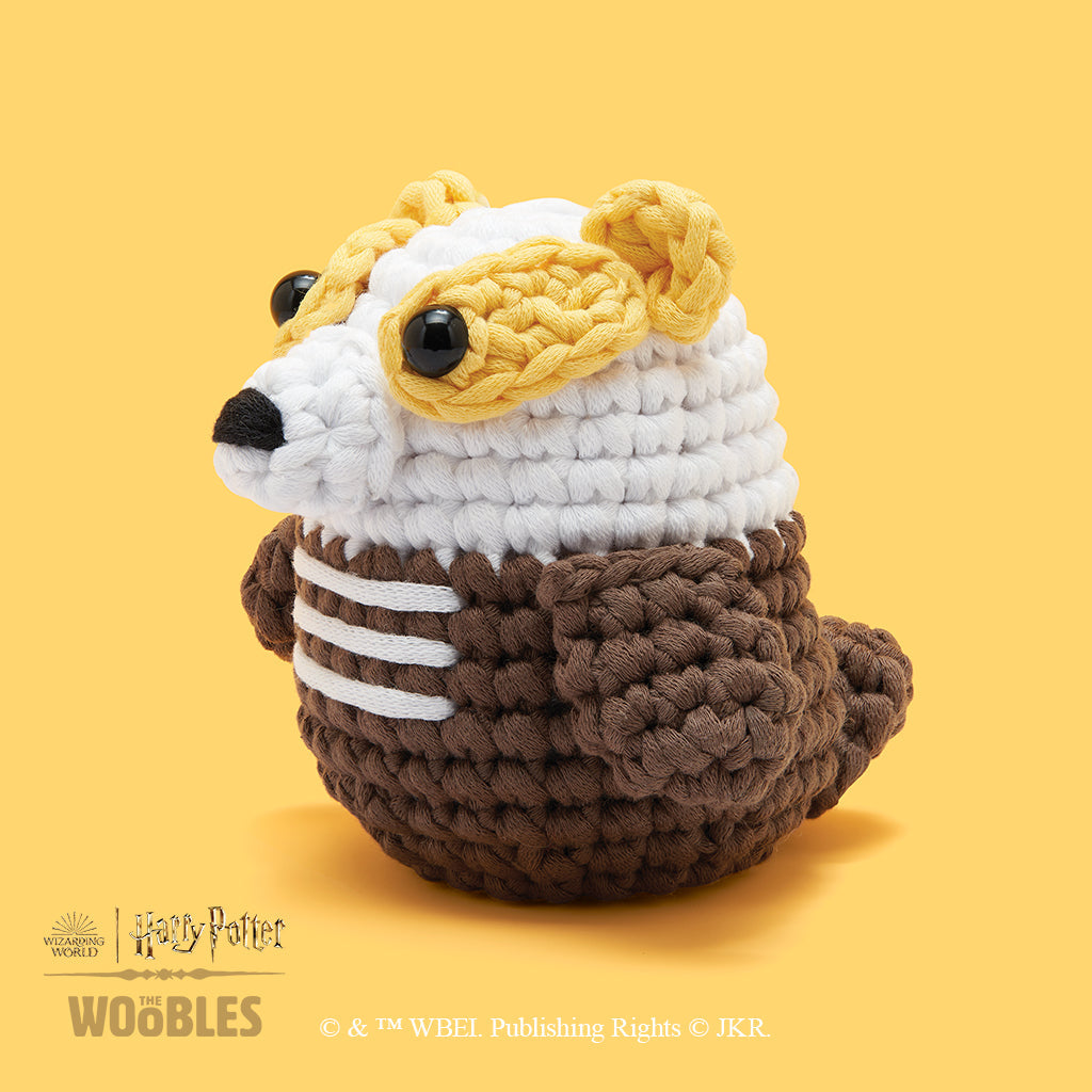 Hufflepuff™ Badger and Scarf Bundle - Learn. Make. Love.