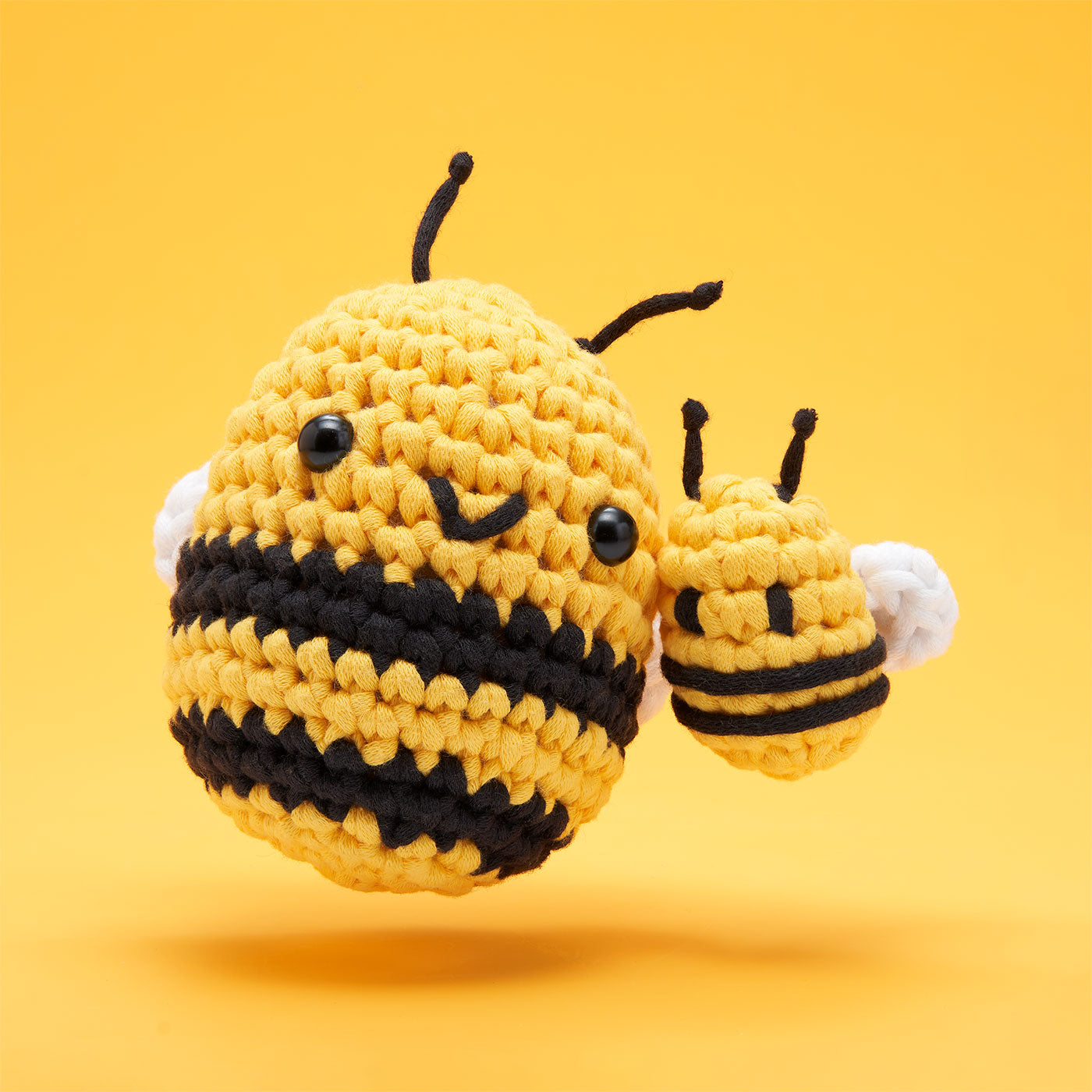 Tiny Baby Bee Accessory Kit - Woobles with Yarn